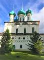 Красивая церковь