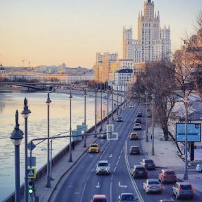 :  Moscow Curves