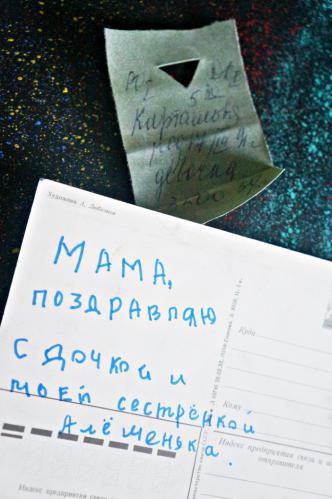 �������