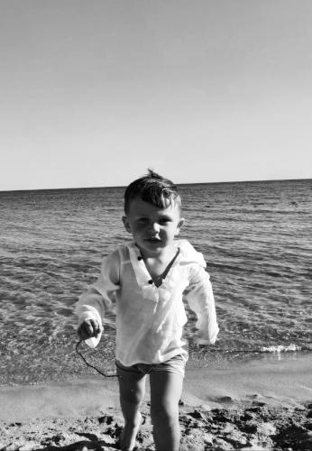 � � ����