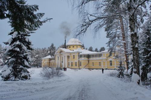 �������