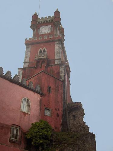    ,  (Palacio da Pena). 