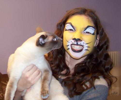 ��� ����