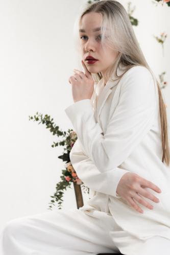 ��������