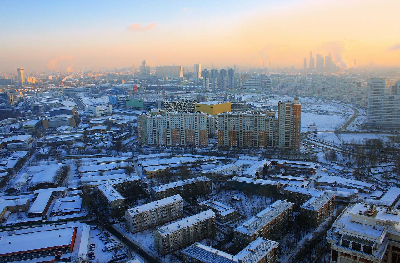 Вид 18. Вид на Москву зимой. Вид с крыши зима. Зимняя Москва вид сверху. Крыши Москвы зима.