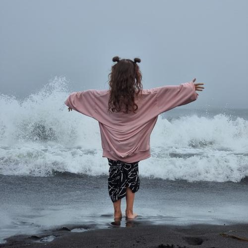 � ������