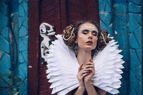 ��������