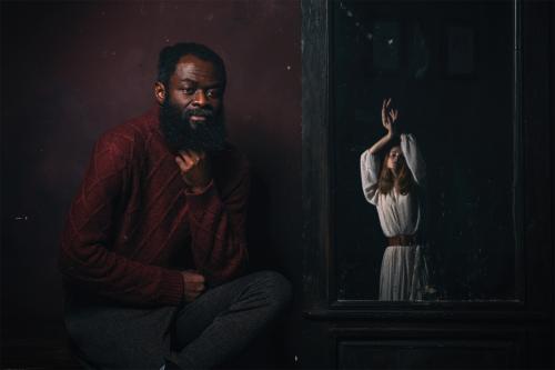 �������