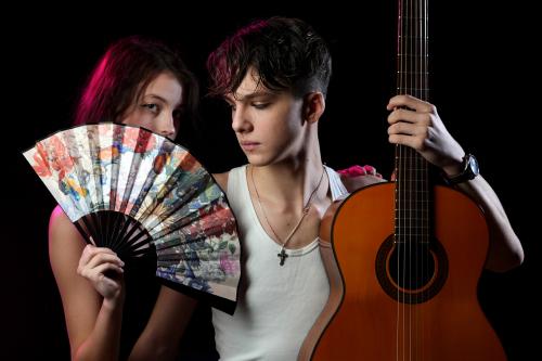 ��������