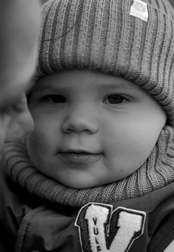 �������