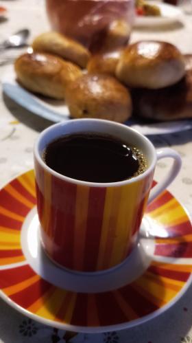 ����� ����