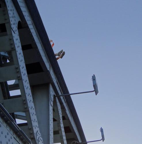 ����-����