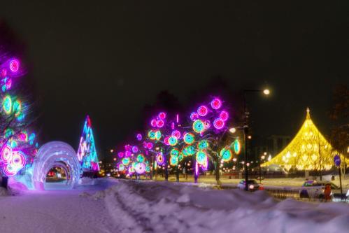 ����� ���