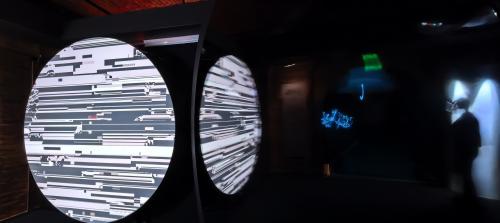 �������