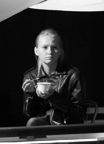 �������