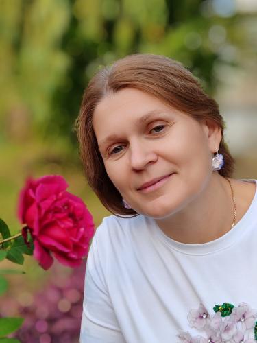 �������