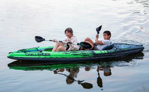 ����������