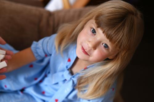 �������