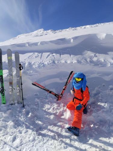 ����� ���