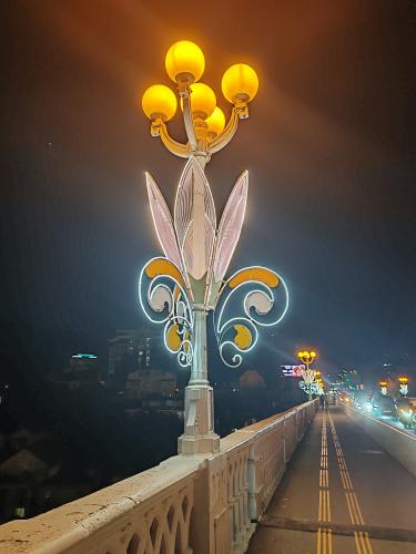 ����� � ����