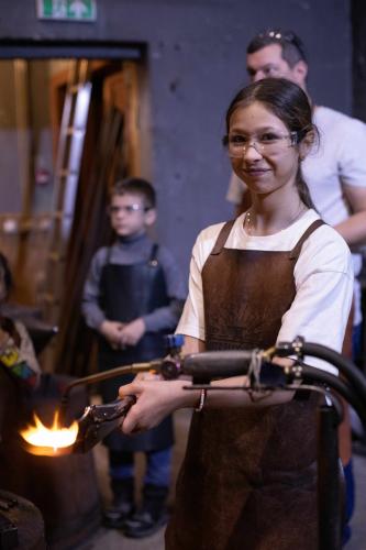 � �������