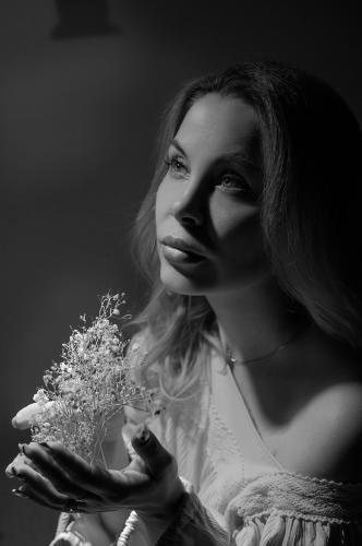 ��������