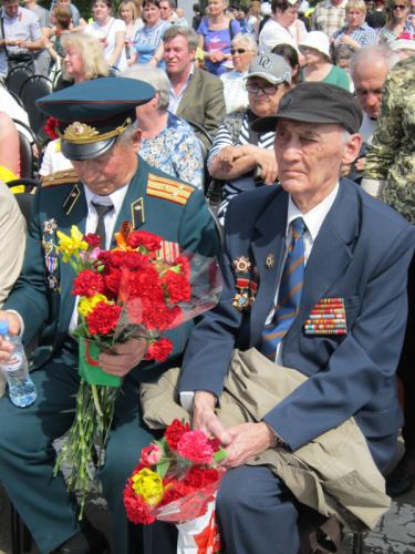 Цветы Героям