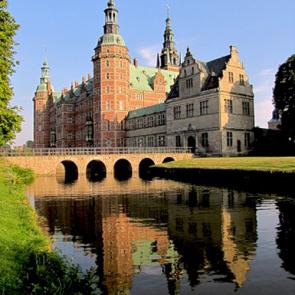 :   (Fredericksborg Slot)     