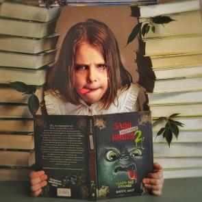 Фото выставки: Ну очень злая... книга