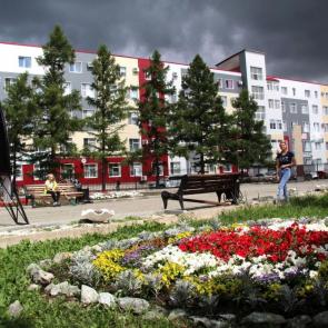 ����: � �����