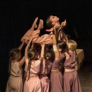 ����: ����