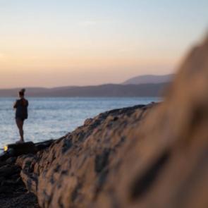 ����: � ����