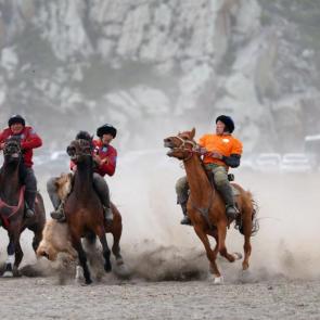 ����: ��������� ����...