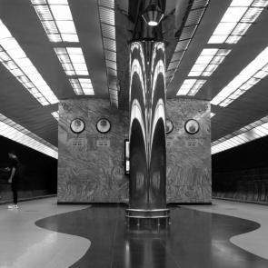 ����: � �����