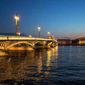 ����: �������������� ����