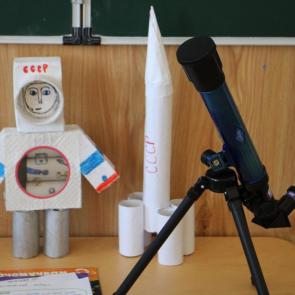 ����: � ����