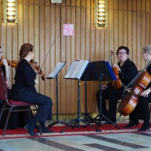 ����: �����  �������  ��������� .