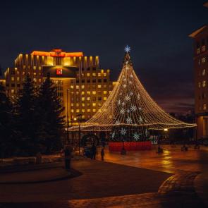 ����: �������...2025 ���