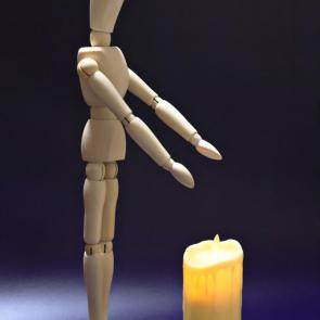 ����: � �����