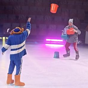 ����: � �����