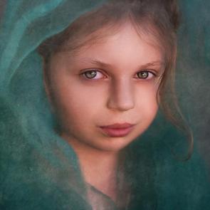 ����: Alina