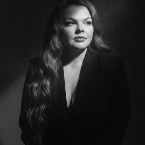 ����: � ����