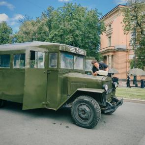 ����: � ������ ����� ��� 