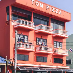 : TOM PIZZA